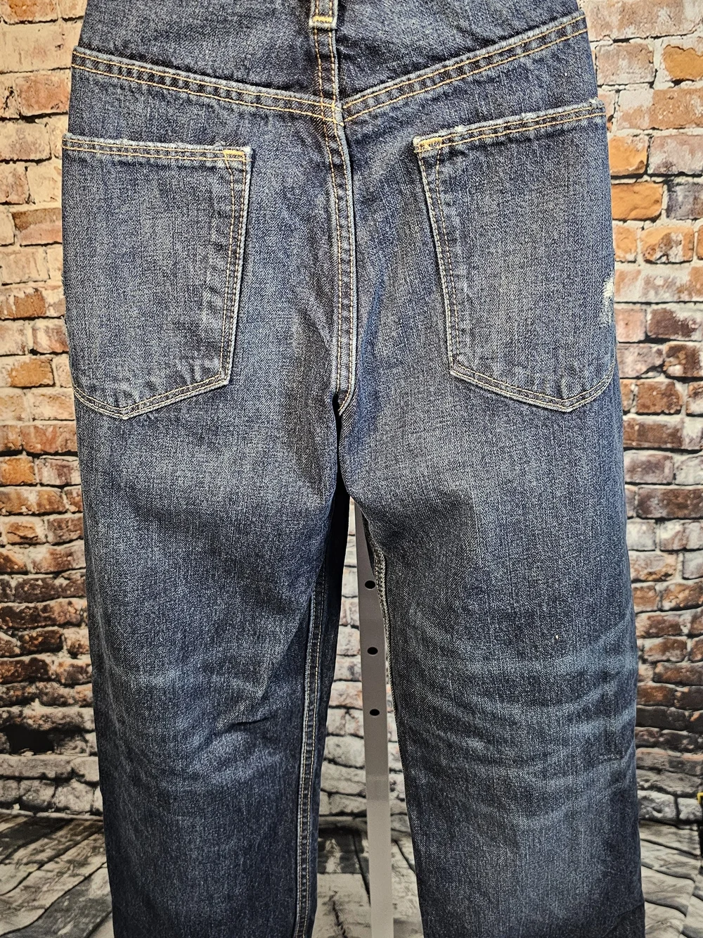 Ariat Denim Ultra High Rise Tomboy Straight Distressed Jeans 25R